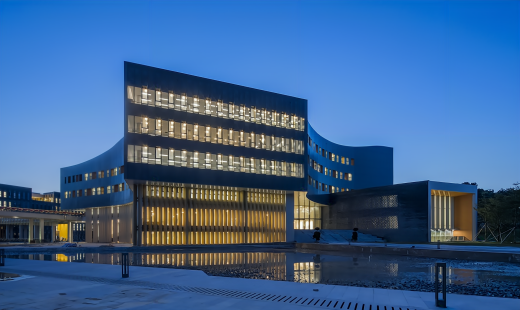 香港中文大学使用卡曼国际PVC 塑胶地板适配跨文化学术空间新需求